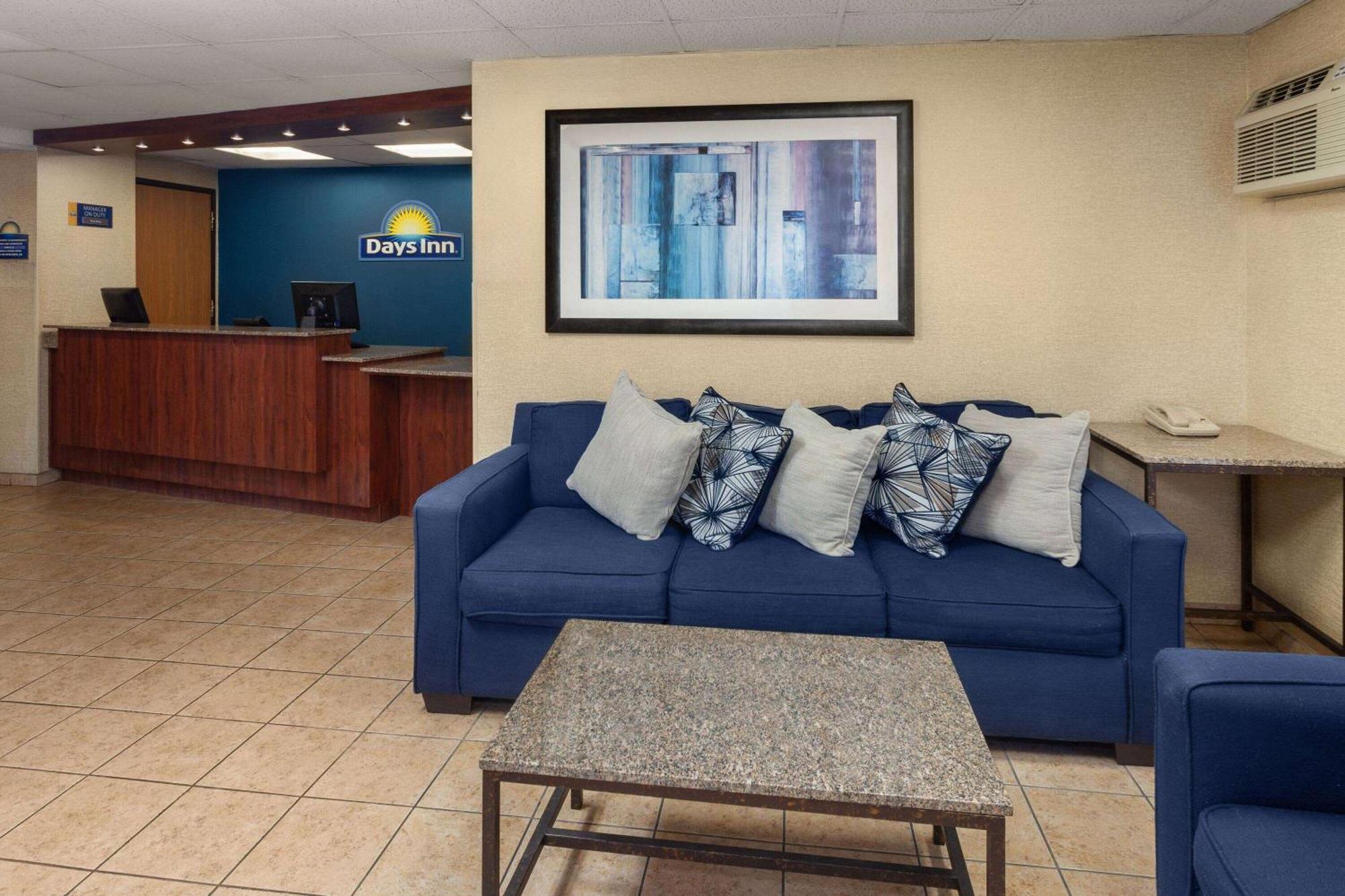 Days Inn By Wyndham Rockford I-90 Casino District Exteriér fotografie