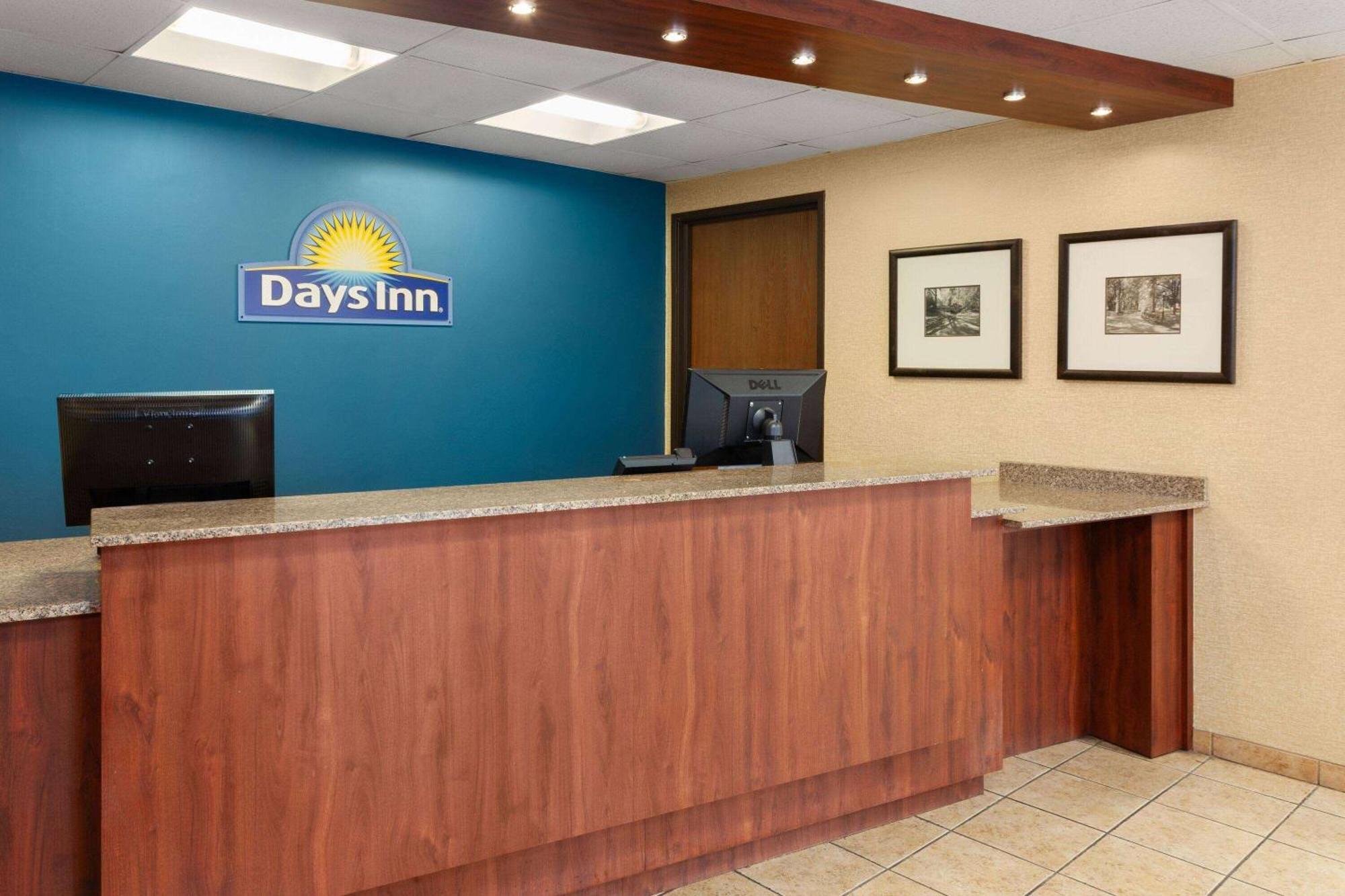 Days Inn By Wyndham Rockford I-90 Casino District Exteriér fotografie